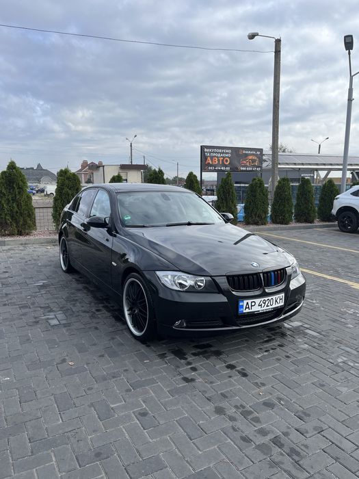 Продам BMW e90 2007 2.0