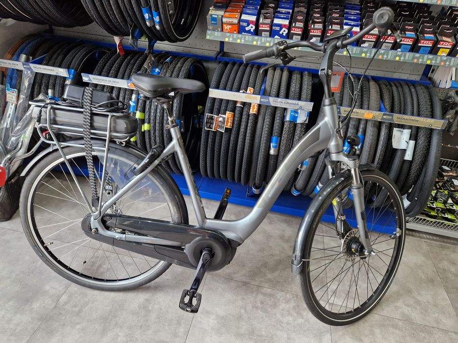 Rower elektryczny Giant Elegance