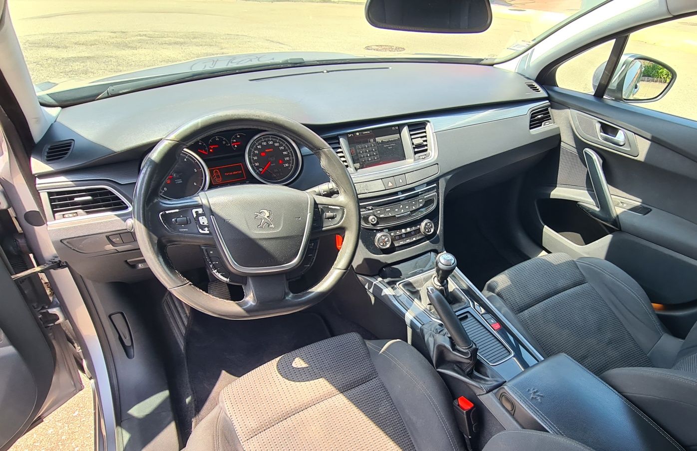Peugeot 508 SW - Manual