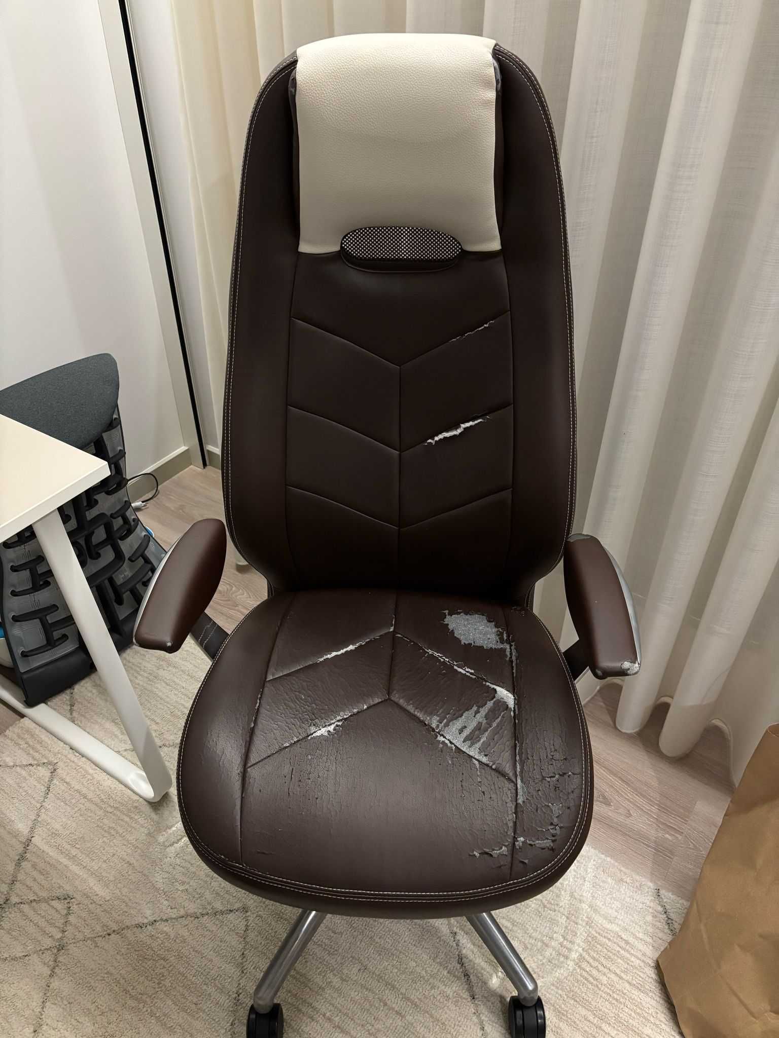 Cadeira de escritório ergonómica