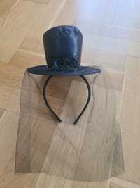 Czarna opaska kapelusik z woalka