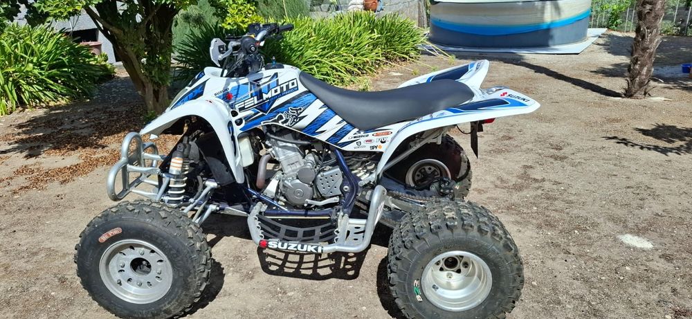 Moto 4 Ltz 400 pouco uso