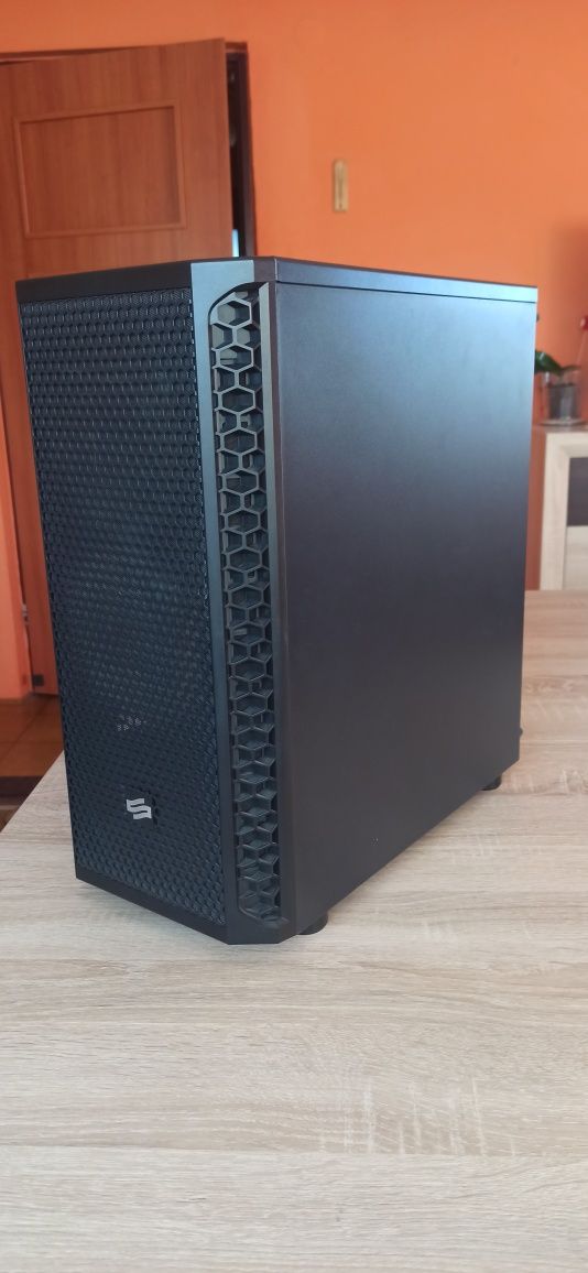 Komputer gamingowy Ryzen 7 5700x tych 3070