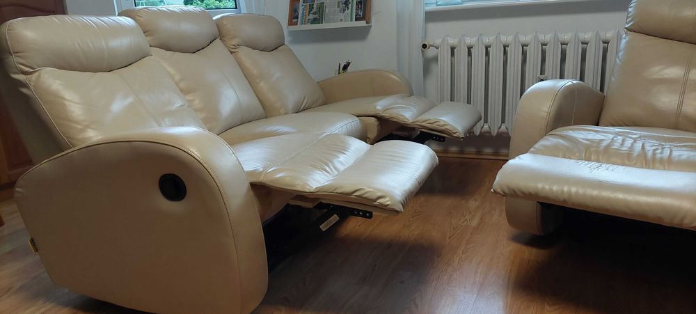 Sofa z 3 m. do siedzenia i 2 fukcjami relax oraz 2 fotele z 2 f. relax