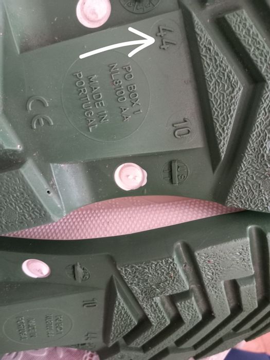 BOTAS BORRACHA IMPERMEÁVEIS N°44. Obras,Pesca,Casa,Jardim,Quarto,etc.