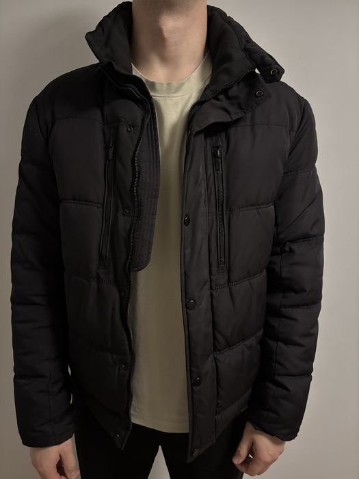 Czarna męska kurtka Zara XXL z kapturem w kołnierzu