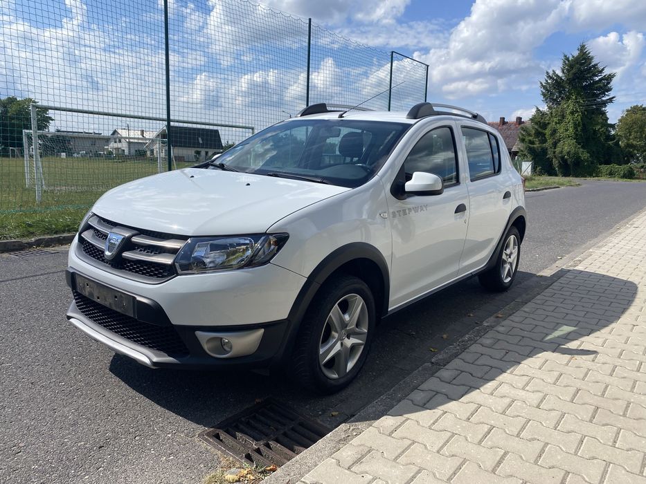 Dacia sandero stepway 0.9 tce 90 koni bogata wersja