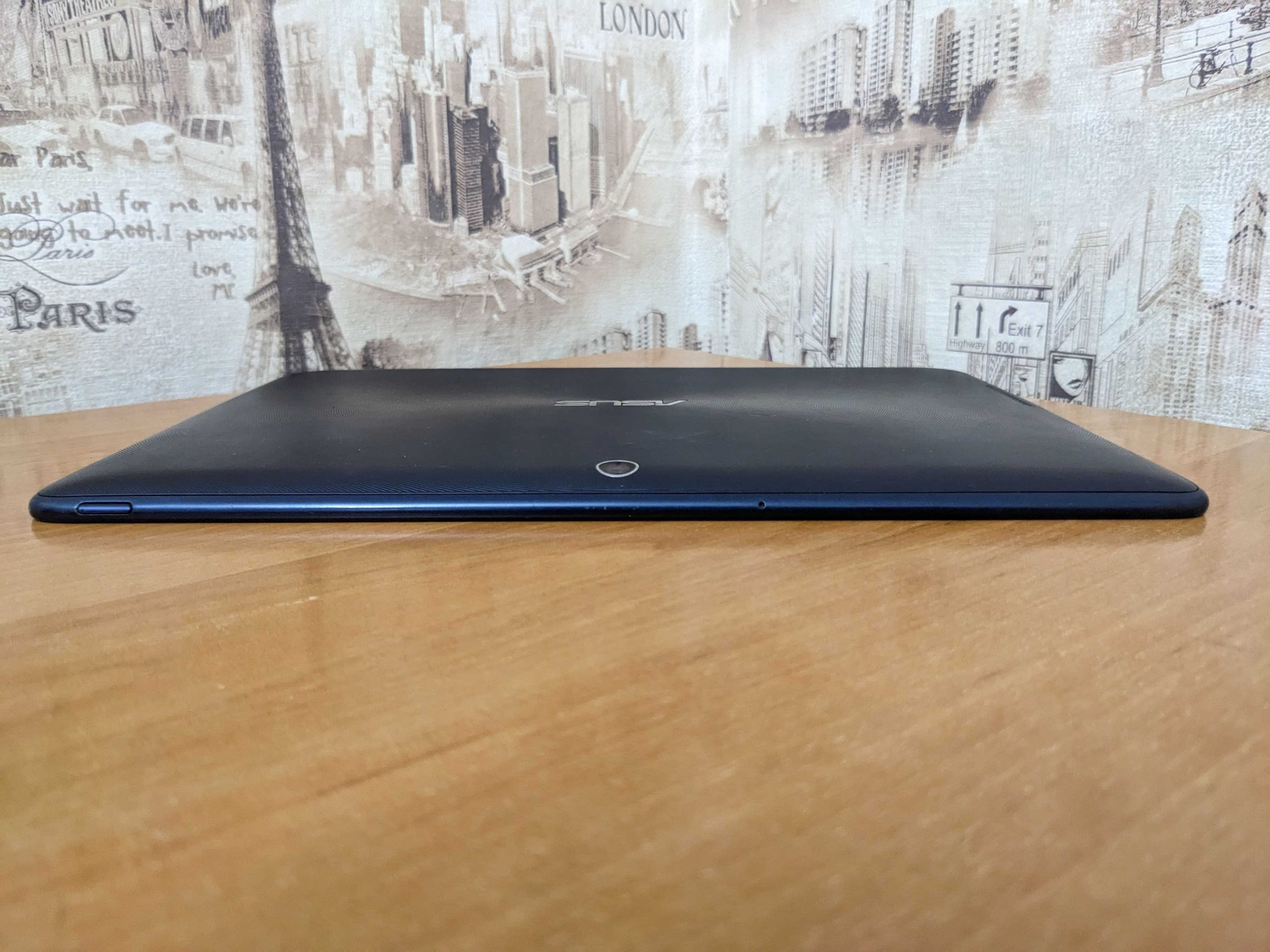 Планшет Asus Transformer TF300TG 3G 32GB c док-станцией,блочек,кабель