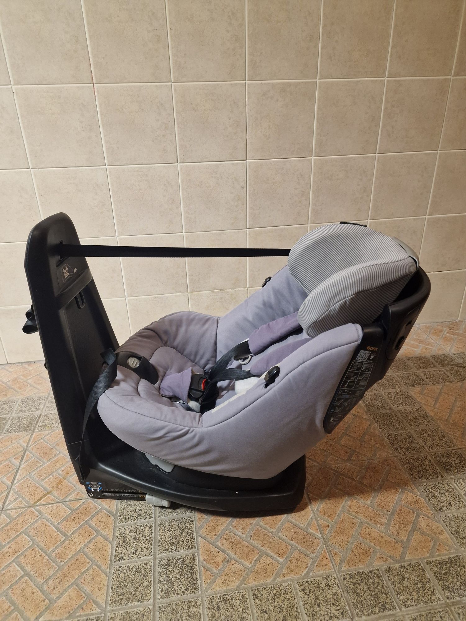 Cadeira auto bebé