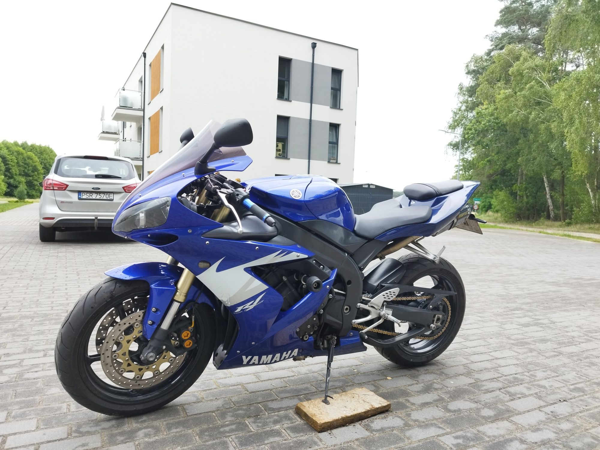 Yamaha R1 RN12 2005