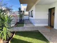 Moradia T4 Moderna Em Santo António Da Charneca - Barreiro