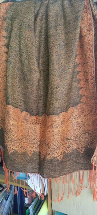Piękny szal pashmina