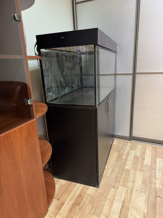 Продам аквариум в шикарном состоянии 200литров