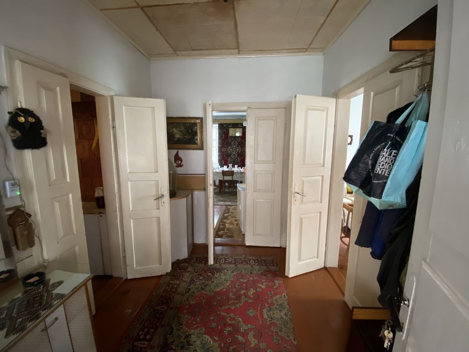 Продається Будинок м. Ланівці вул. Українська 12 центр міста.