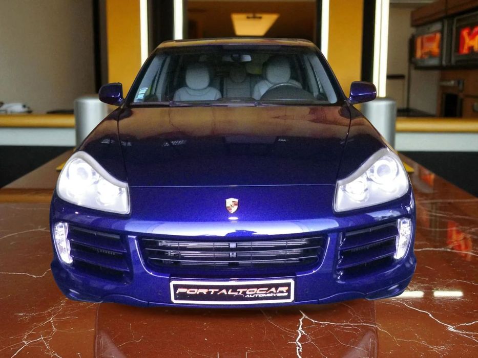 Porsche Cayenne Tiptronic