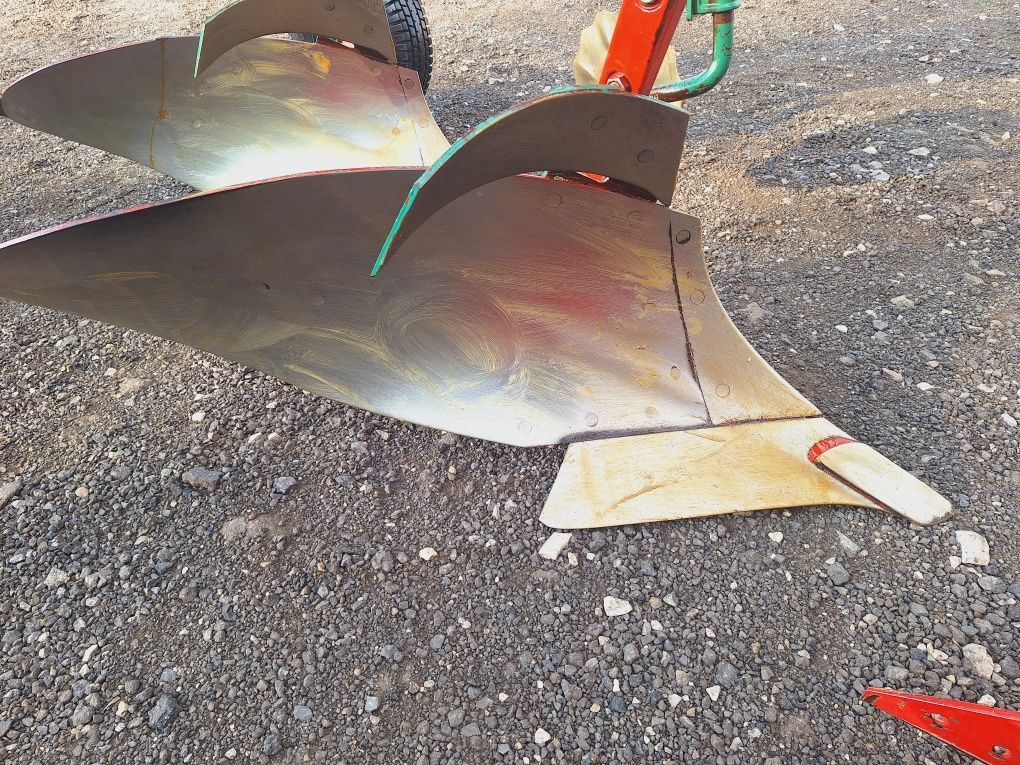 Pług 4 skibowy obrotowy Kverneland VD100 50cm na skibe Vogel