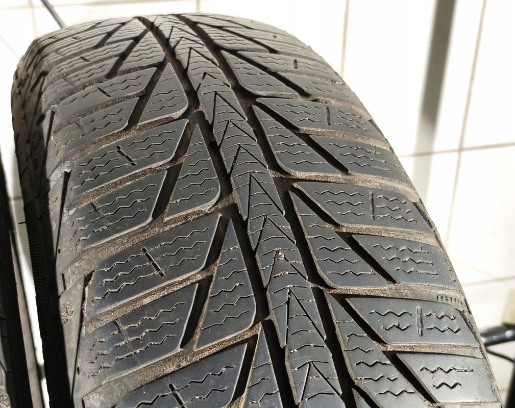 2x 185/65r15 Viking SnowTech Ii 88t
