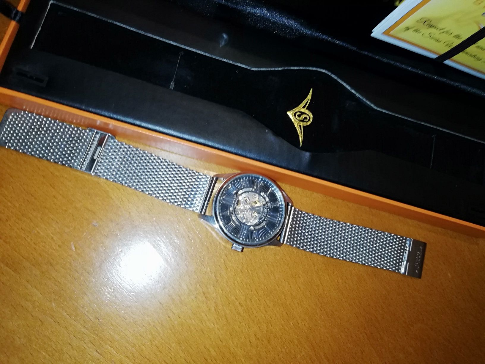 Relógio stuhrling automático movimento e de corda
