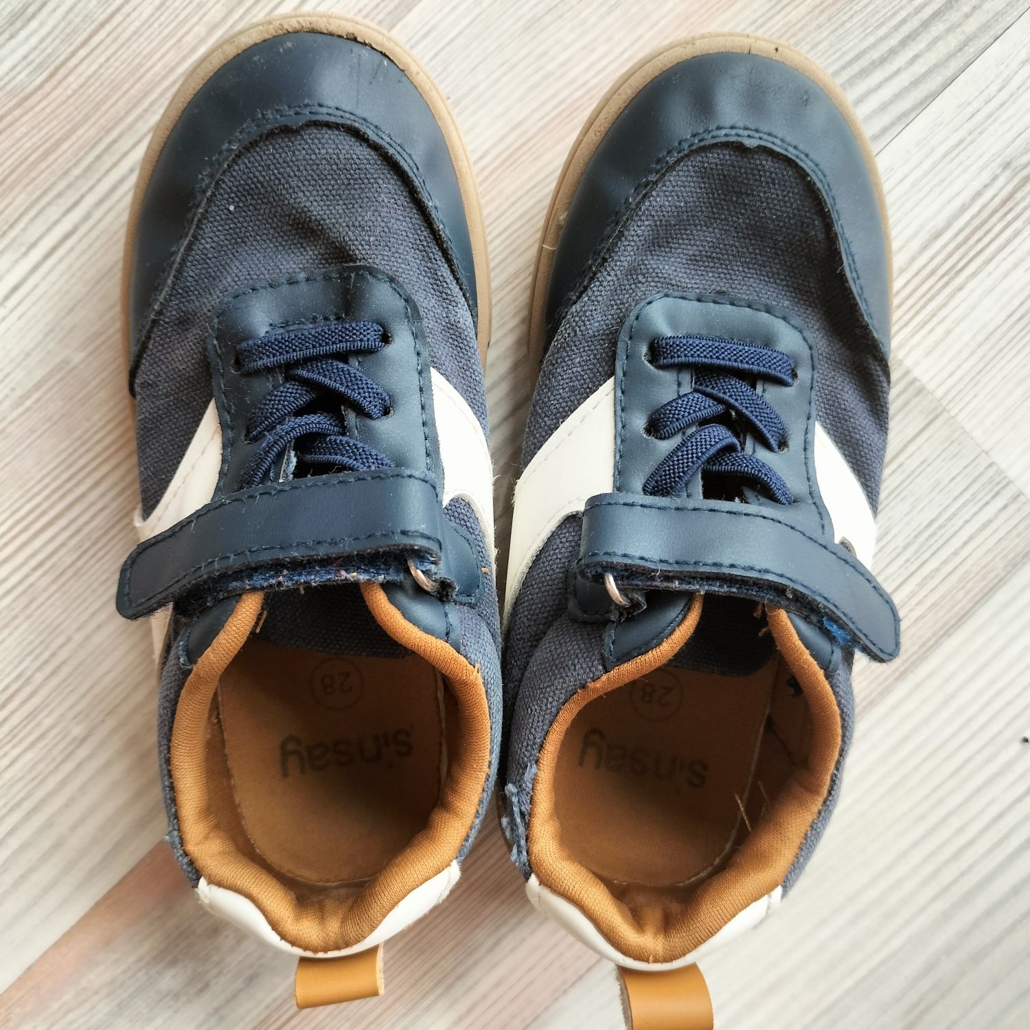 Sneakersy, rozmiar 28, dł. wkładki 18 cm