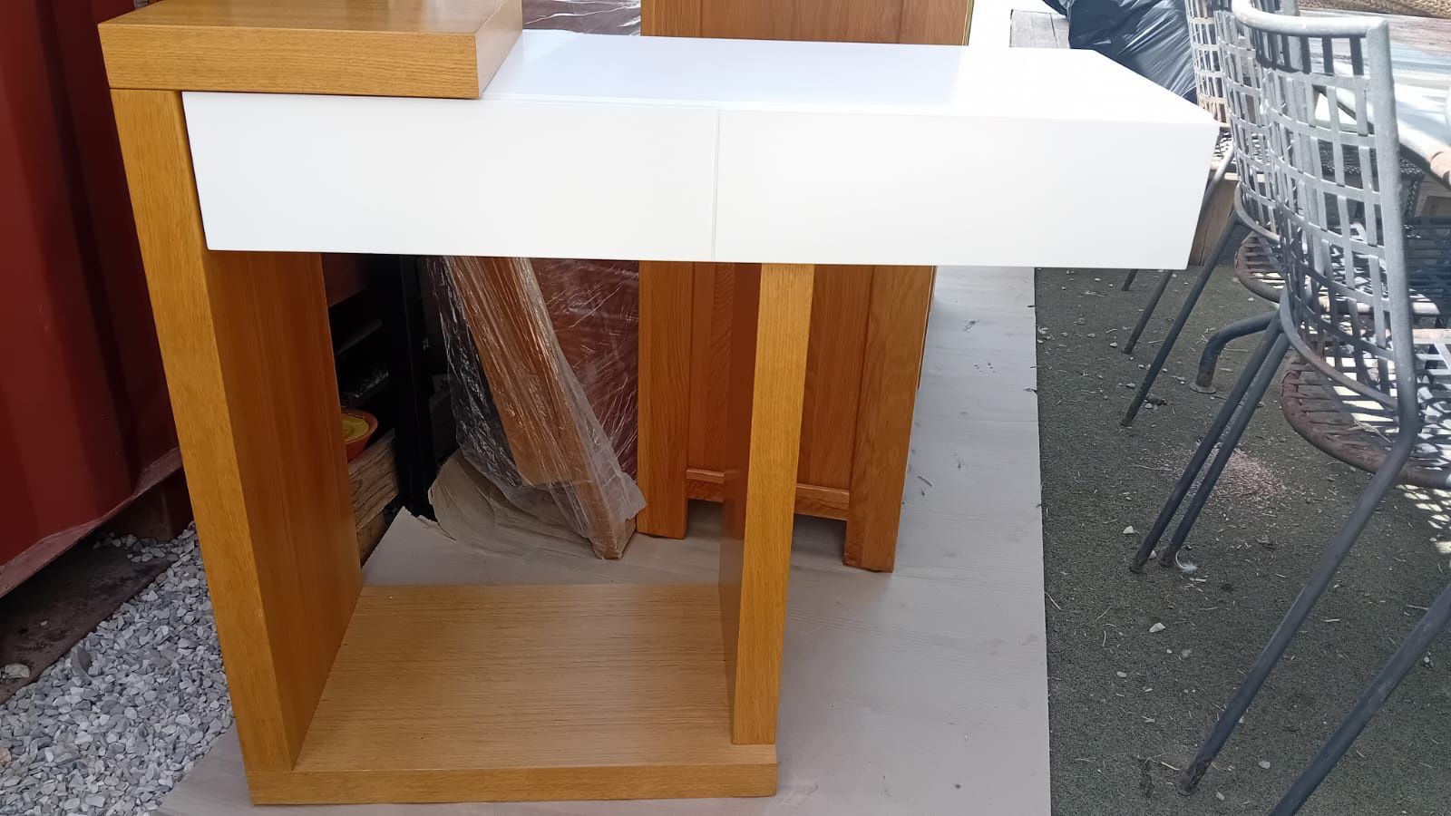 Móveis de quarto e mesa penteadeira