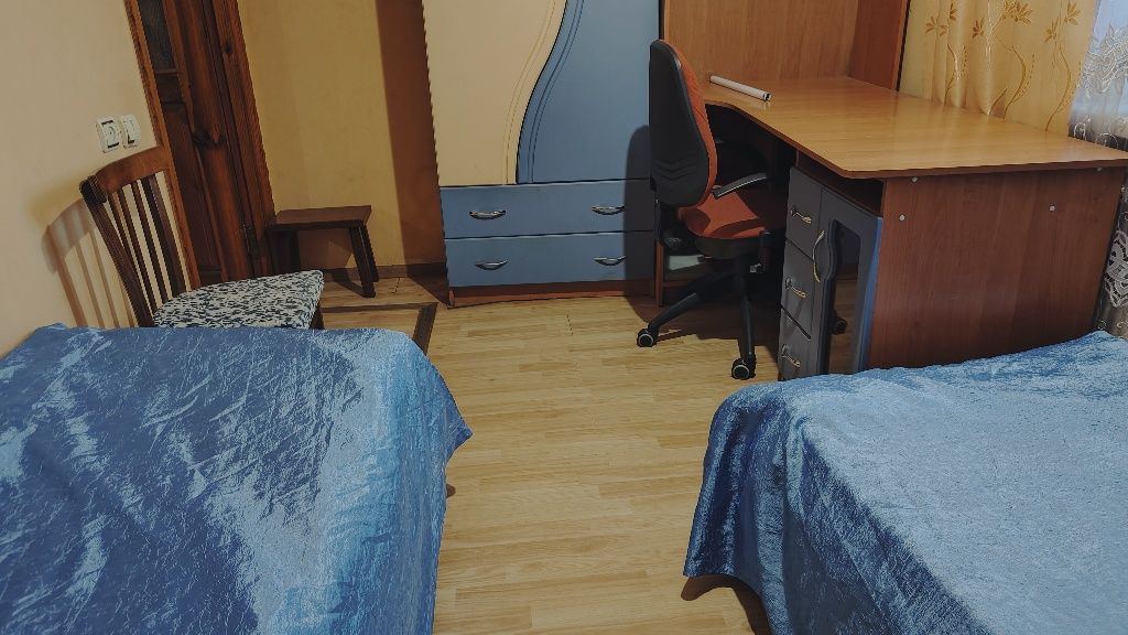 Сдам для парня без комунальних послуг!