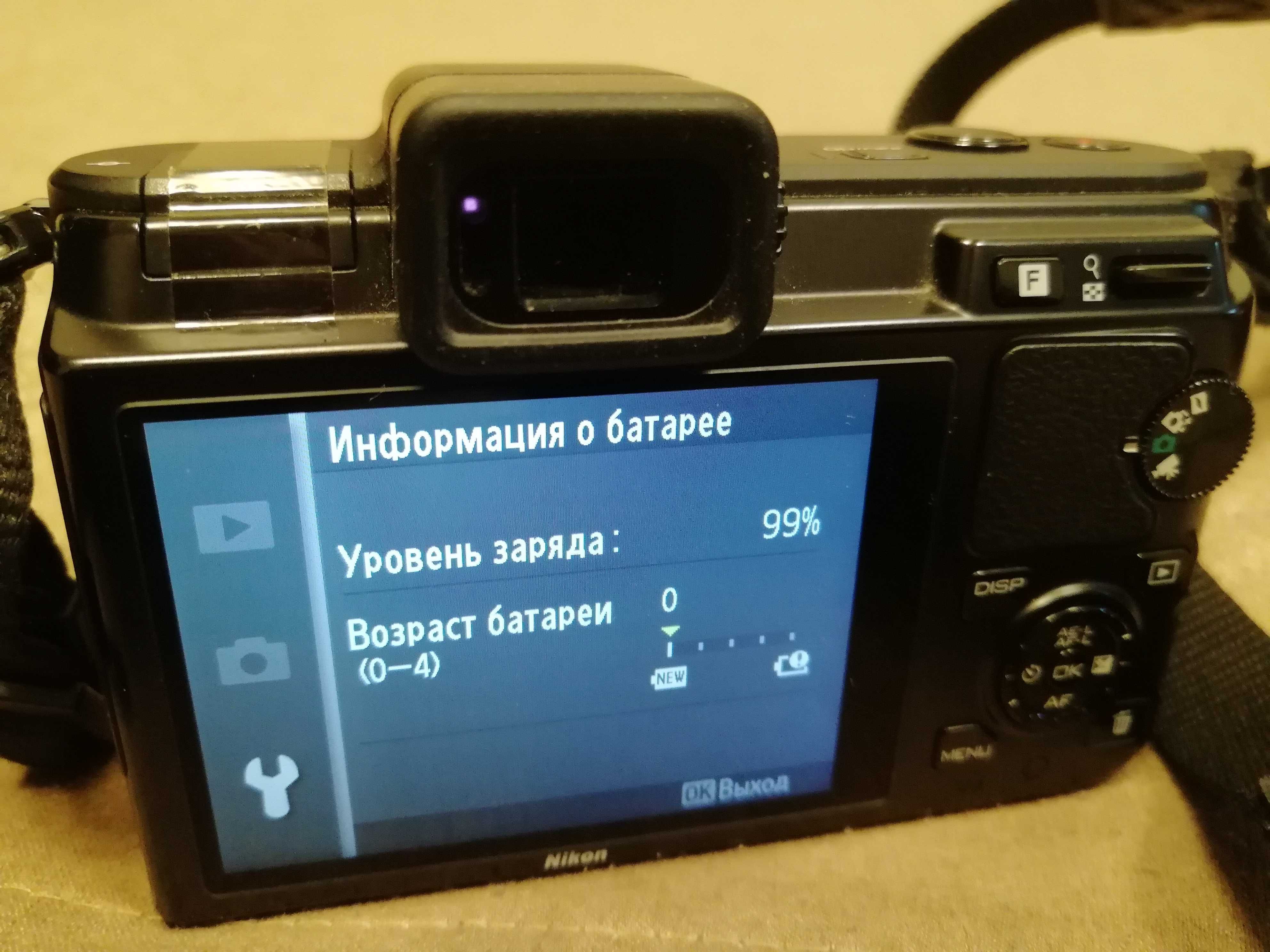 Фотоаппарат Nikon 1 V1  (2 сменных объектива -10mm f/2.8 ,  30-110 mm)