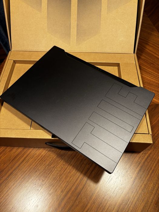 Portátil Asus Tuf Dash F15 FX516PE