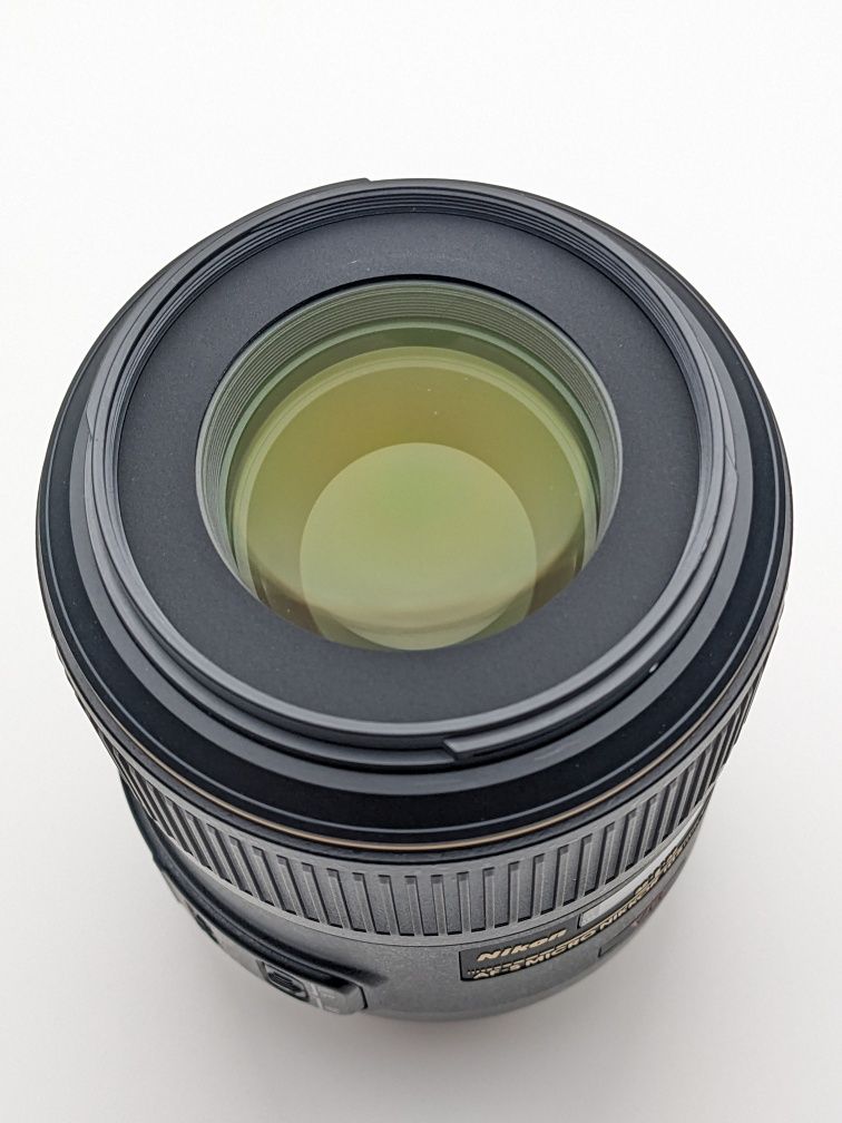 Макро об'єктив Nikon AF-S VR Micro-Nikkor 105mm f/2.8G IF-ED