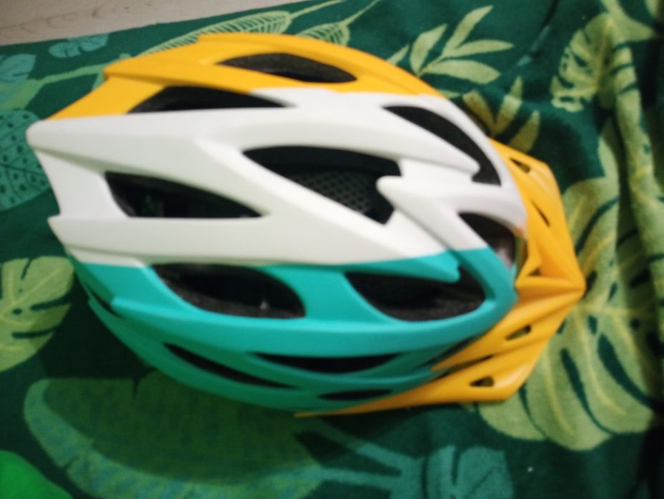 Kask rowerowy polecam