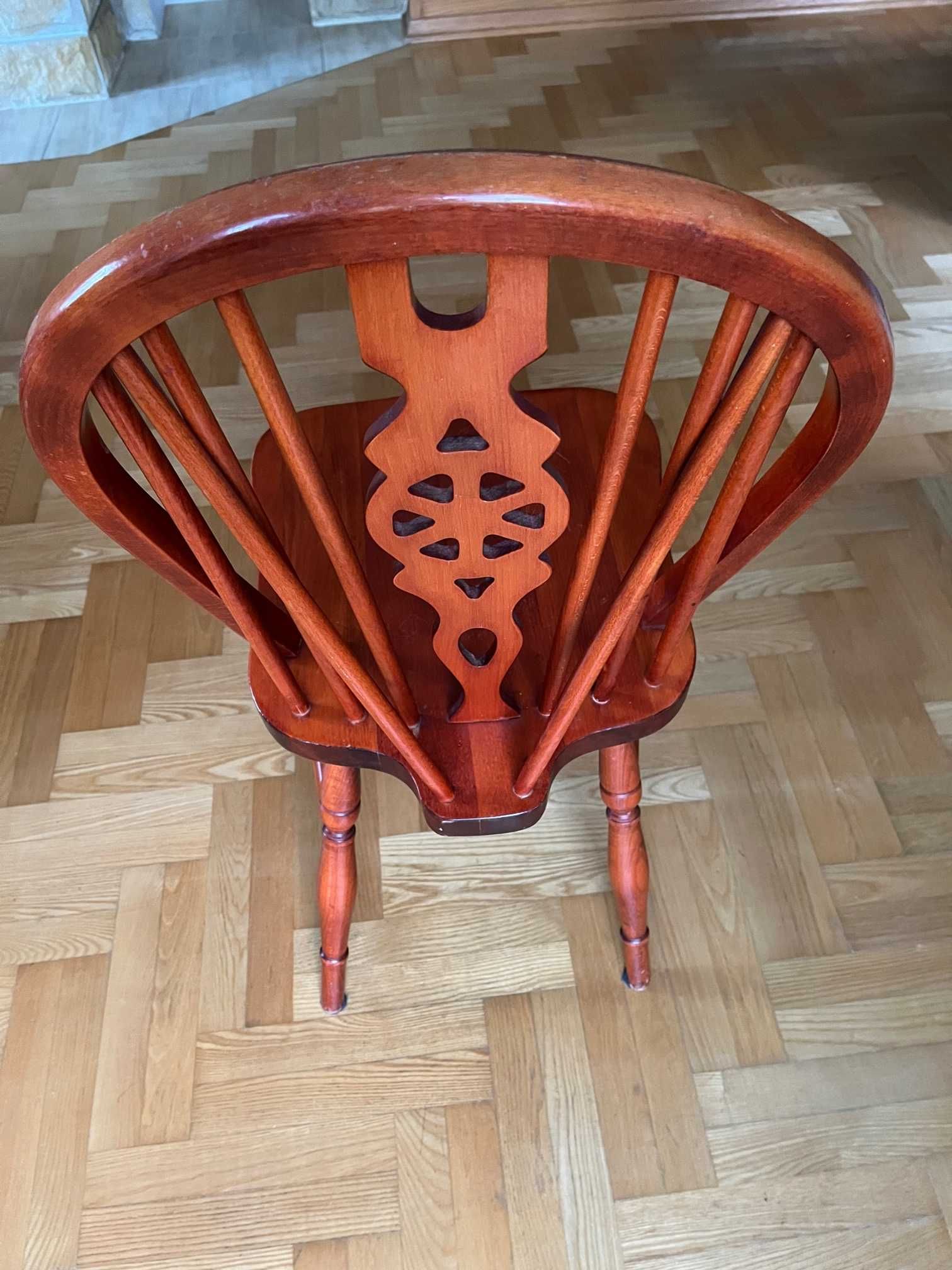Stół rozkładany + 6 krzeseł