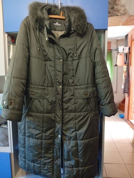 Продам теплый пуховик 60 размер