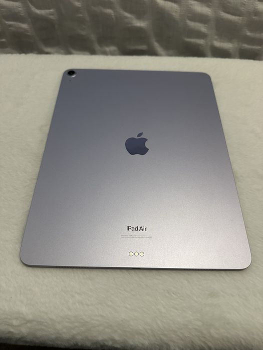 iPad Air 13" (2024) 6ª geração 128 GB - WiFi - Roxo