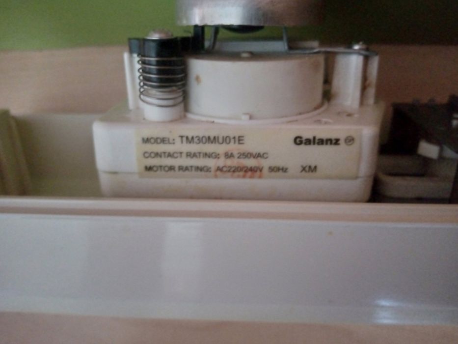 Панель управления микроволновки с таймером Galanz TM 30 MU 01 U.