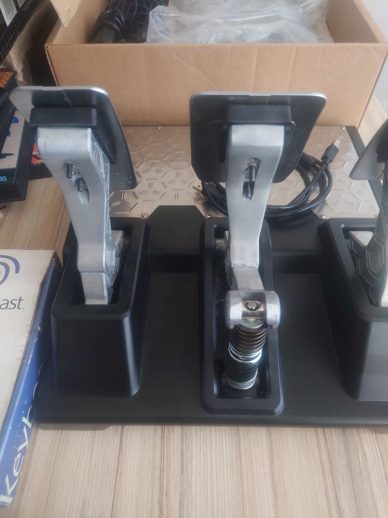 Thrustmaster t-lcm t3pa t3pm t300