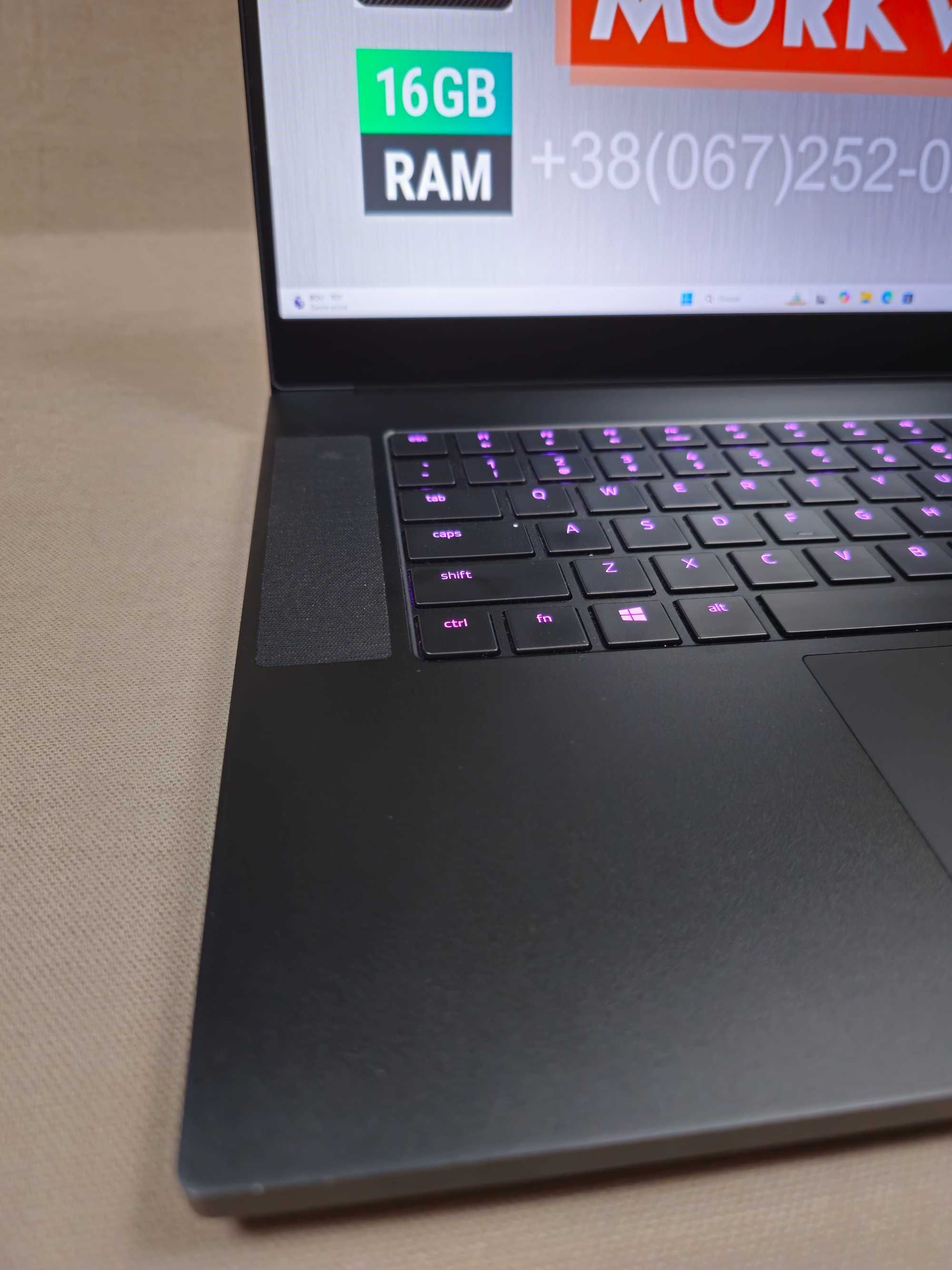 Ігровий ноутбук Razer Blade 300Hz/i7-10875H/RTX 2080SUPER/USA/Гарантія
