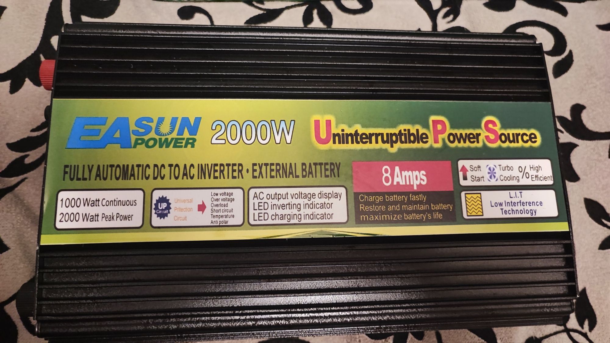 Інвертор на 2000W з функцією заряджання батареї UPS