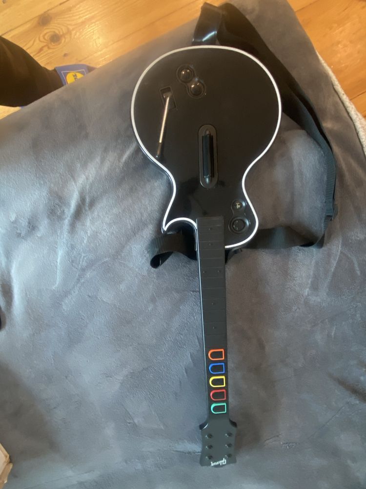 Gitara Guitar Hero + zestaw gier