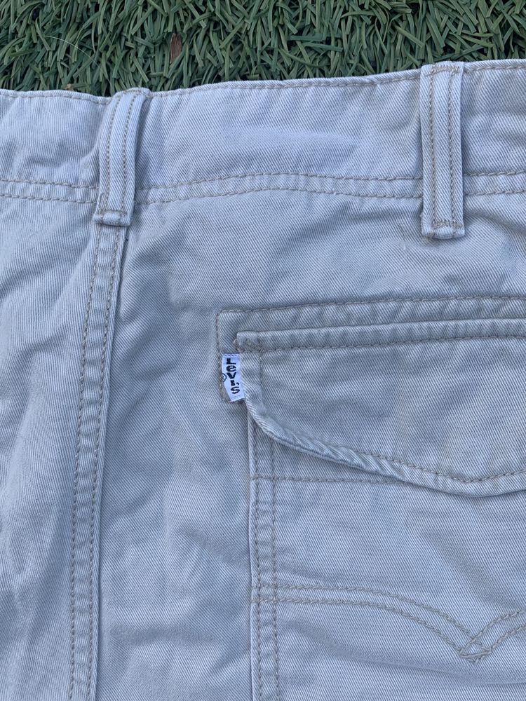 Білі шорти Levis size XL