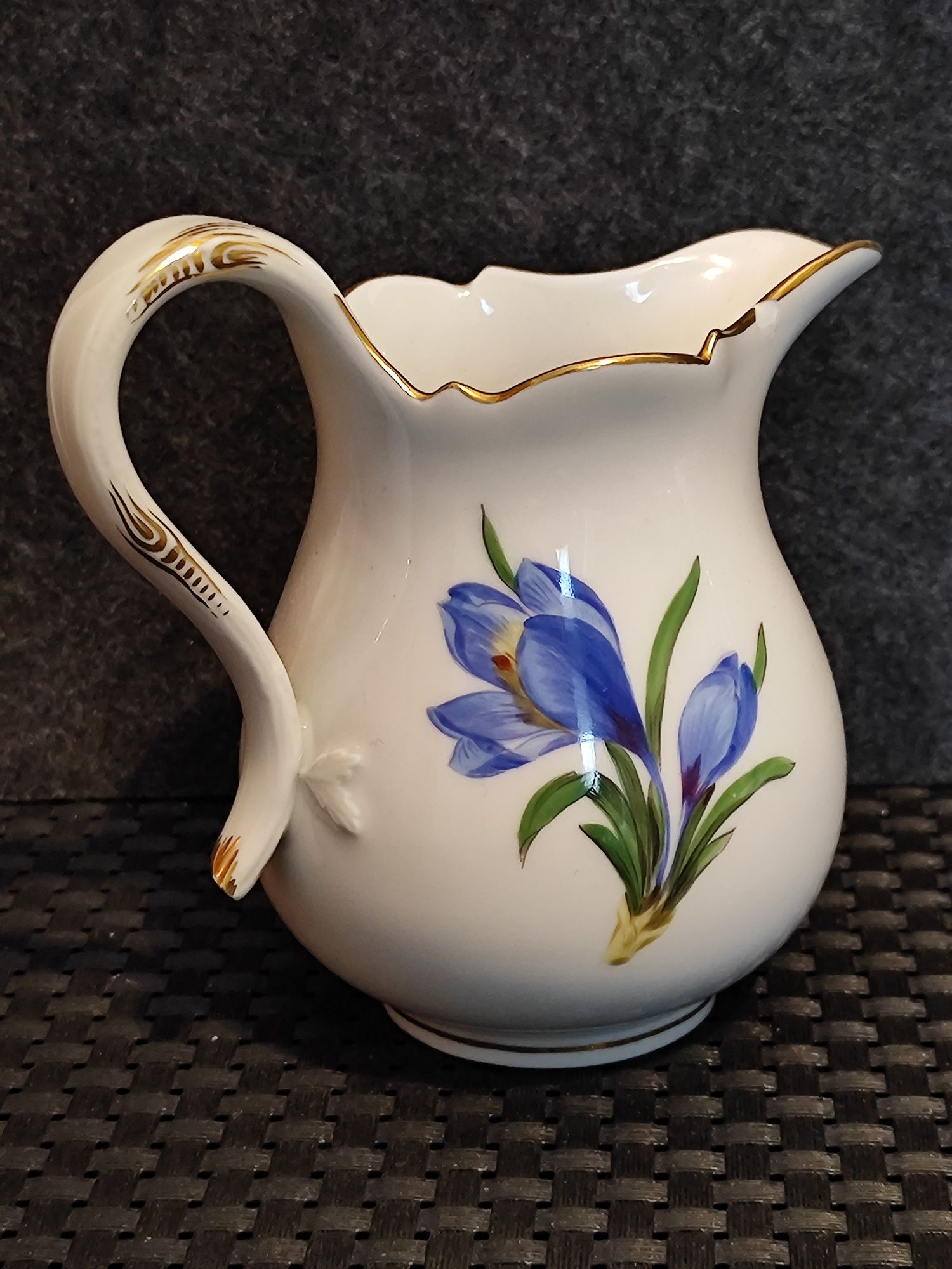 Mlecznik Meissen Królewska Manufaktura  Porcelany Miśnia dekor Kwiatow