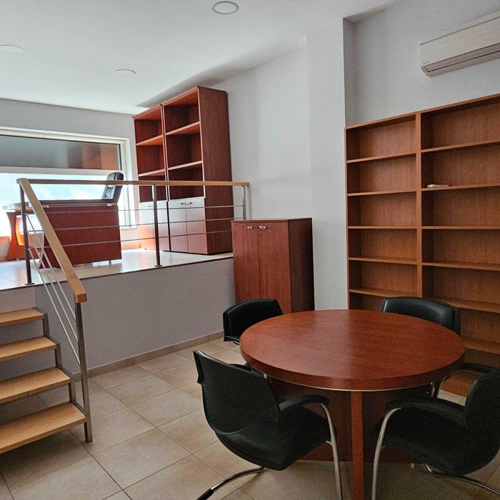 Arrendo Loja / Escritório