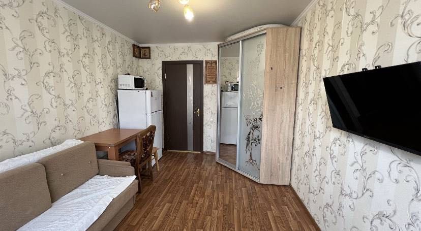 Гостинка - комната,квартира 18м2, Холодная гора,пр. Новобаварский, 109