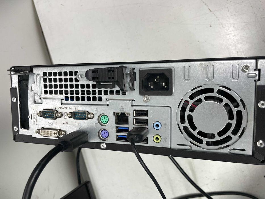 компьютер Fujitsu Esprimo C720 4-ядерный Core i5-4670 COM Port