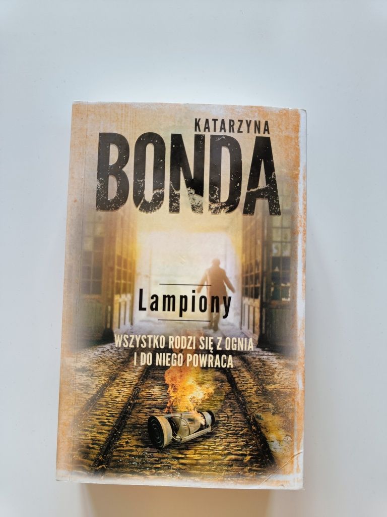 "Lampiony" Katarzyna Bonda