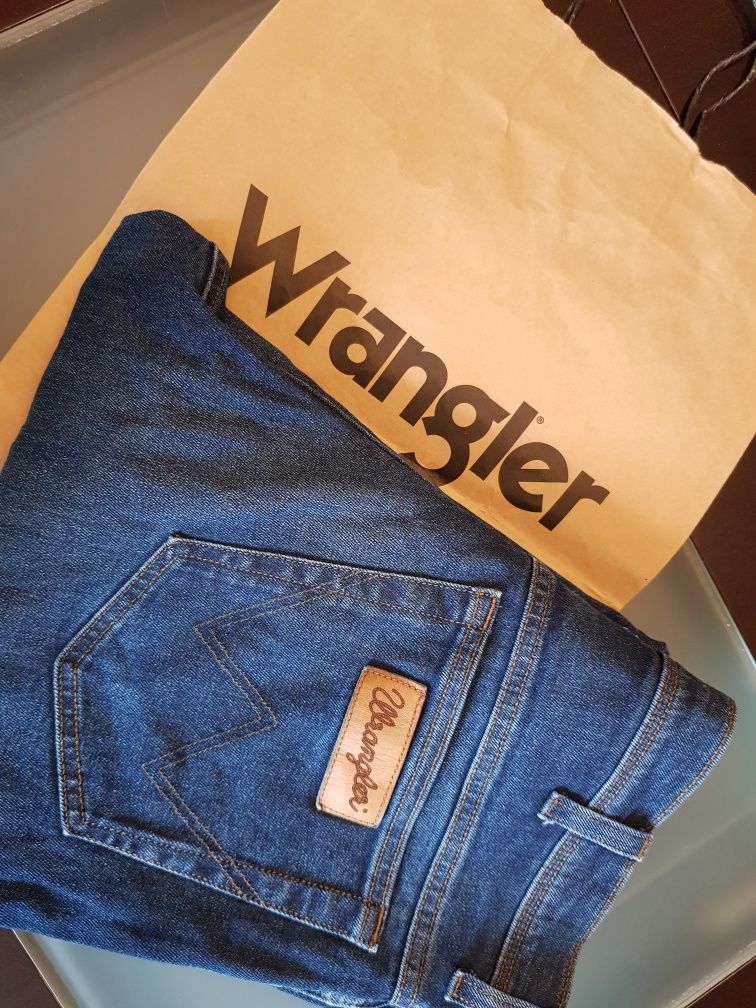Spodnie firmy Wrangler Texas slim 34/32