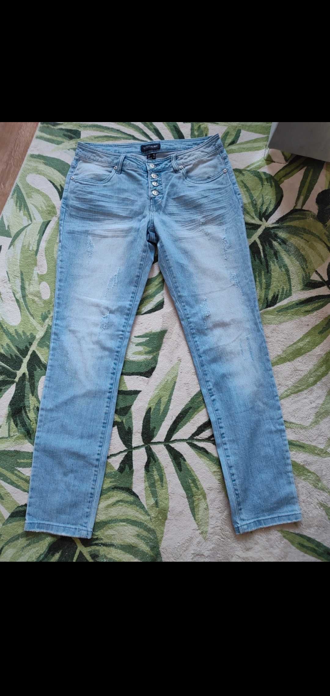Spodnie jeans nowe