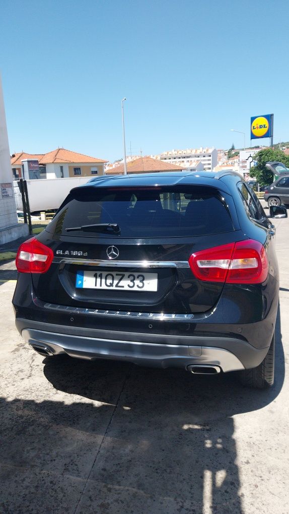 Mercedes GLA 180 Urban 1.5 110cv