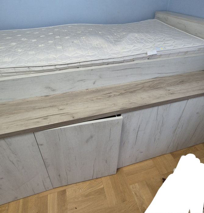 Łóżko ze skrytką łóżko piętrowe