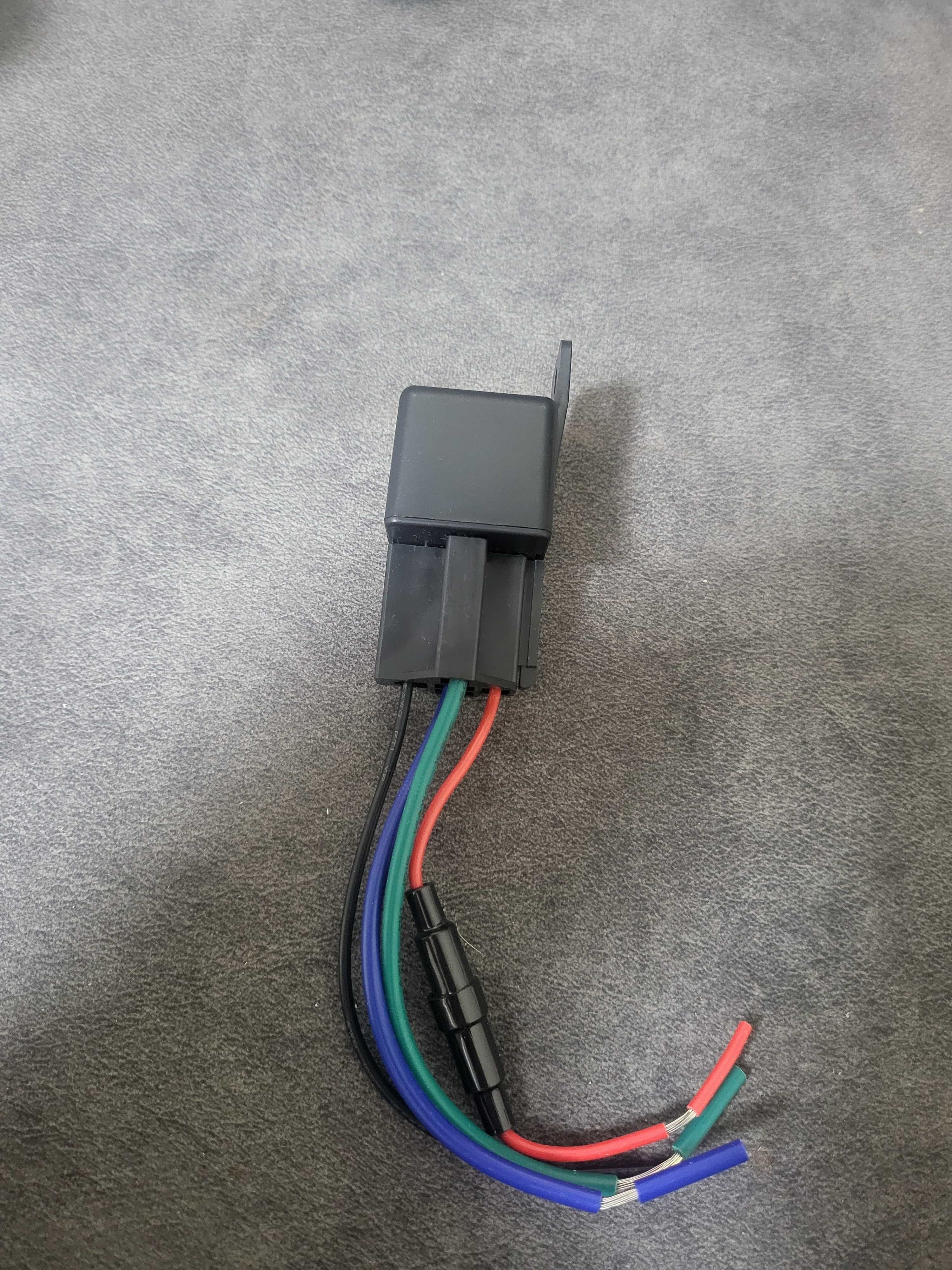 ОРИГИНАЛ! GPS трекер SinoTrack ST-907, c функцией блокировки двигателя