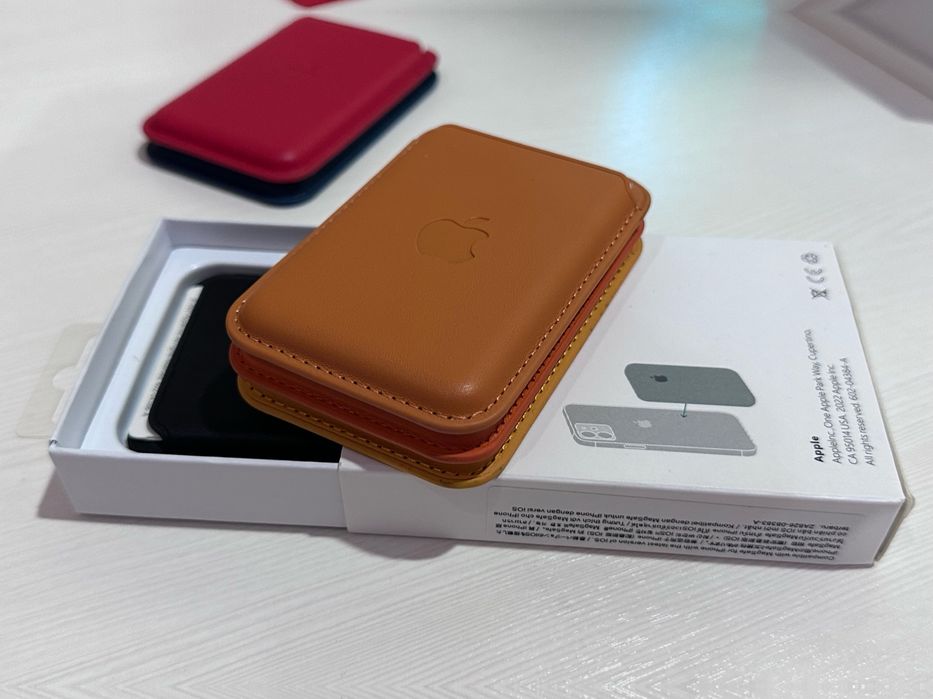 Beżowy Mag Safe Wallet Portfel magnetyczny Wsówka magnes Apple Iphone