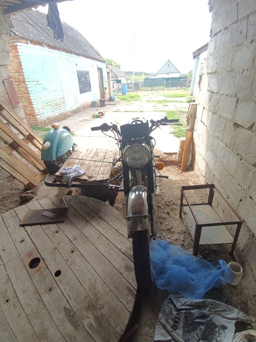 Мотоцикол Планета 4